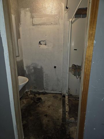 1804 Glen Avenue, Beloit, WI 53511