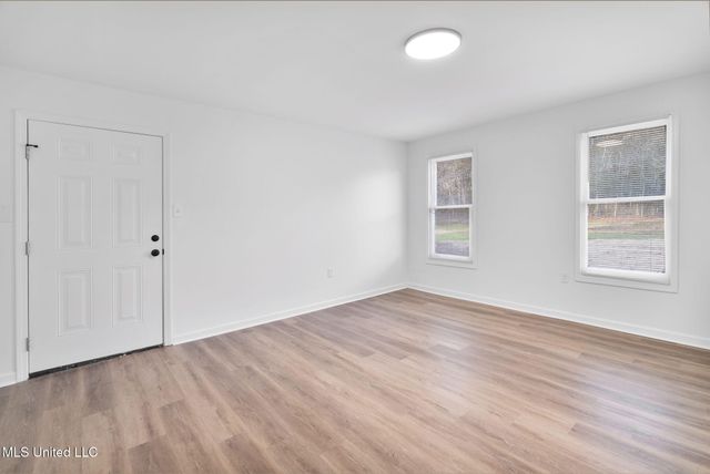 390 Victoria Road, Byhalia, MS 38611