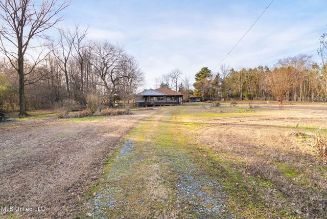 390 Victoria Road, Byhalia, MS 38611