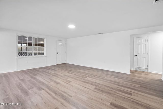 390 Victoria Road, Byhalia, MS 38611