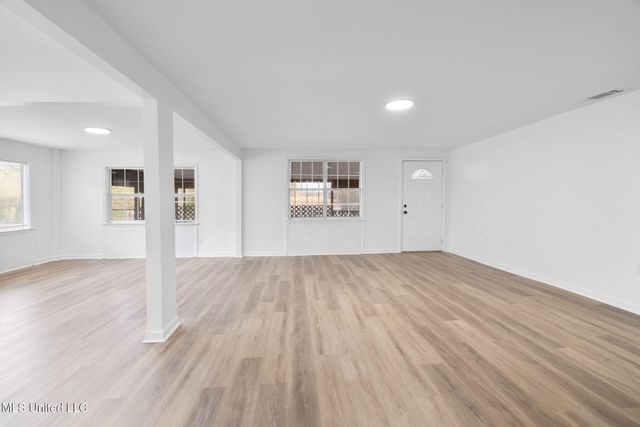 390 Victoria Road, Byhalia, MS 38611