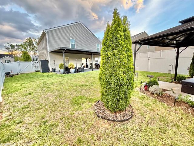 2370 Whisperwood Street, Rural Hall, NC 27045