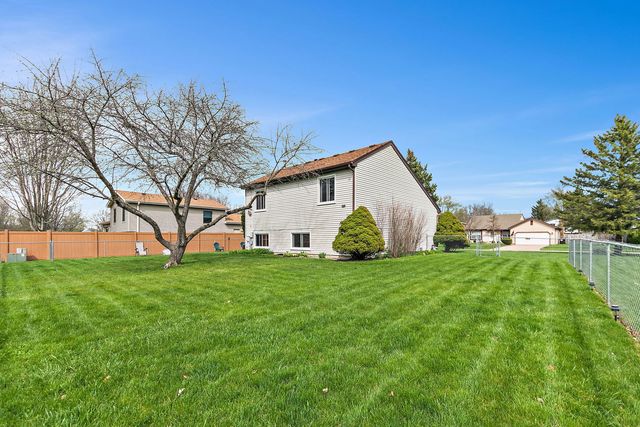 313 N Huntington Drive, Mchenry, IL 60050