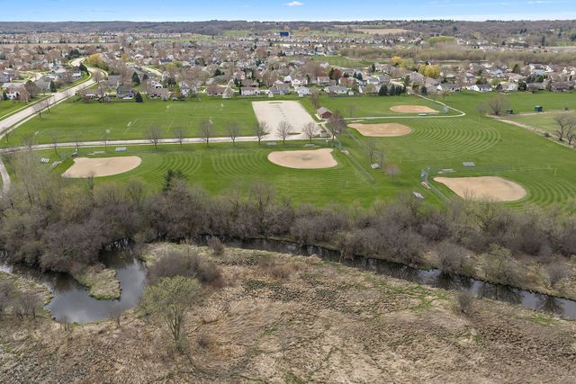 313 N Huntington Drive, Mchenry, IL 60050