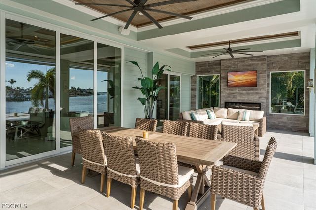 218 Bayshore DR, Cape Coral, FL 33904