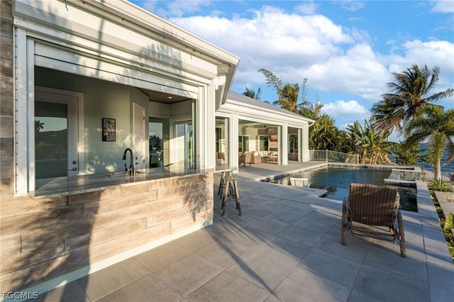 218 Bayshore DR, Cape Coral, FL 33904