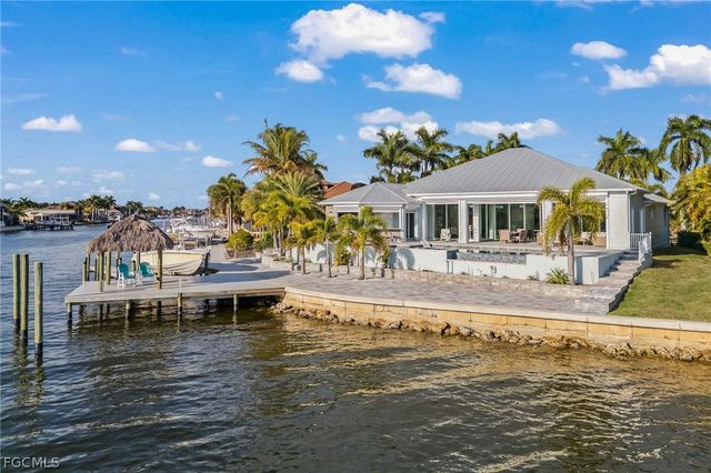 218 Bayshore DR, Cape Coral, FL 33904