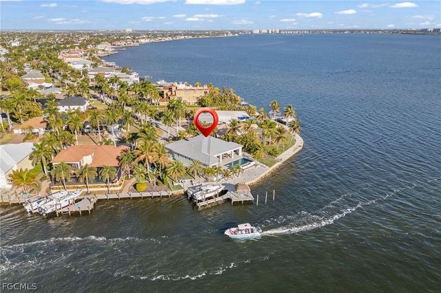 218 Bayshore DR, Cape Coral, FL 33904