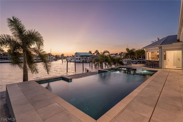 218 Bayshore DR, Cape Coral, FL 33904