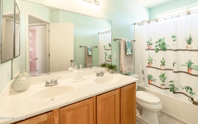 7271 W Mesquite River Drive, Tucson, AZ 85743