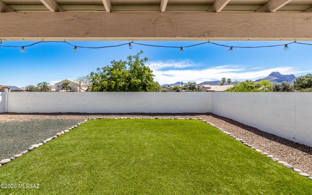 7271 W Mesquite River Drive, Tucson, AZ 85743