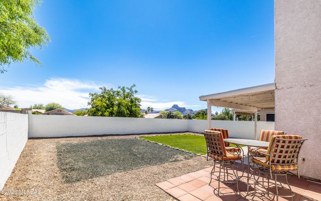 7271 W Mesquite River Drive, Tucson, AZ 85743