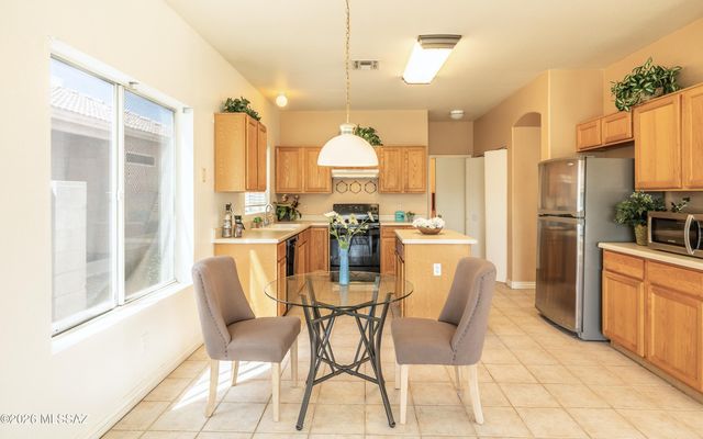 7271 W Mesquite River Drive, Tucson, AZ 85743