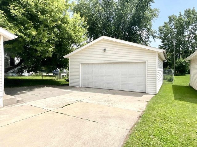 154 W ARNDT STREET, Fond Du Lac, WI 54935