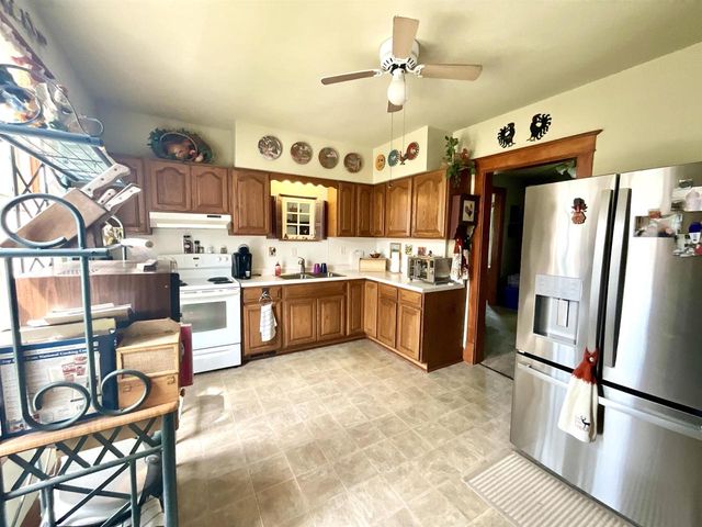 154 W ARNDT STREET, Fond Du Lac, WI 54935