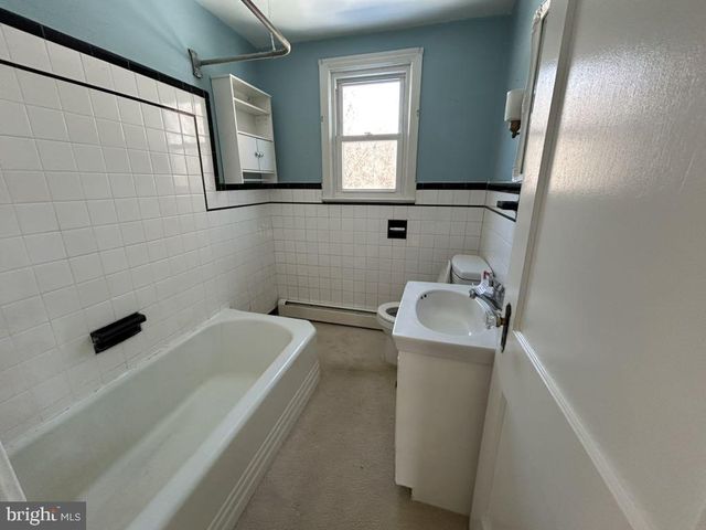 2414 FAIRVIEW DR, Alexandria, VA 22306