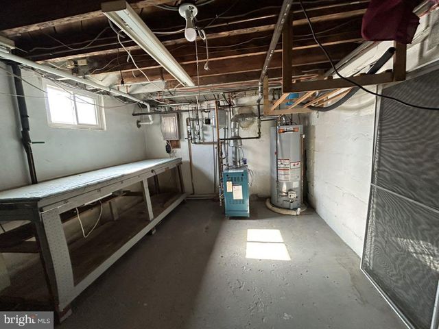 2414 FAIRVIEW DR, Alexandria, VA 22306