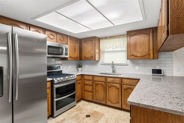 2033 Brightwood Drive, Bedford, TX 76021