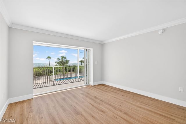 2311 W Gulf DR 13, Sanibel, FL 33957