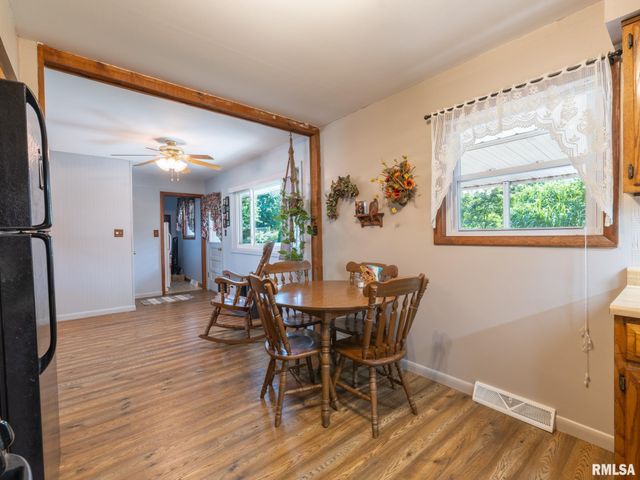 5615 N MAR VISTA Drive, Peoria, IL 61614