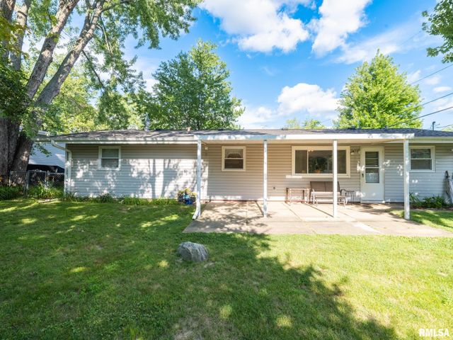 5615 N MAR VISTA Drive, Peoria, IL 61614
