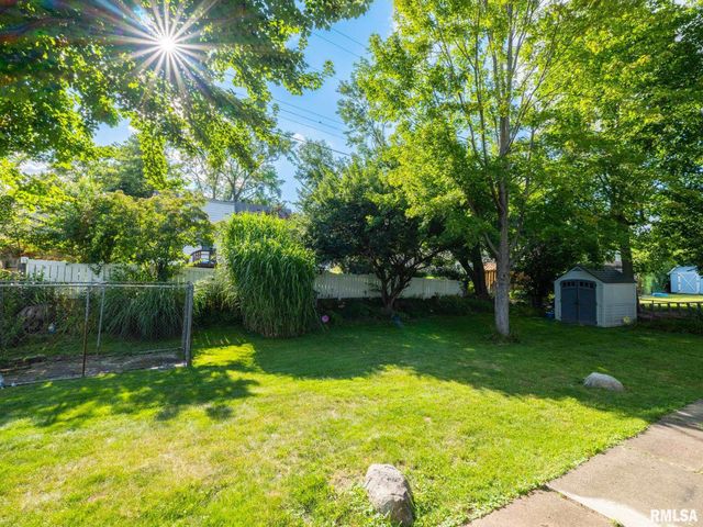5615 N MAR VISTA Drive, Peoria, IL 61614
