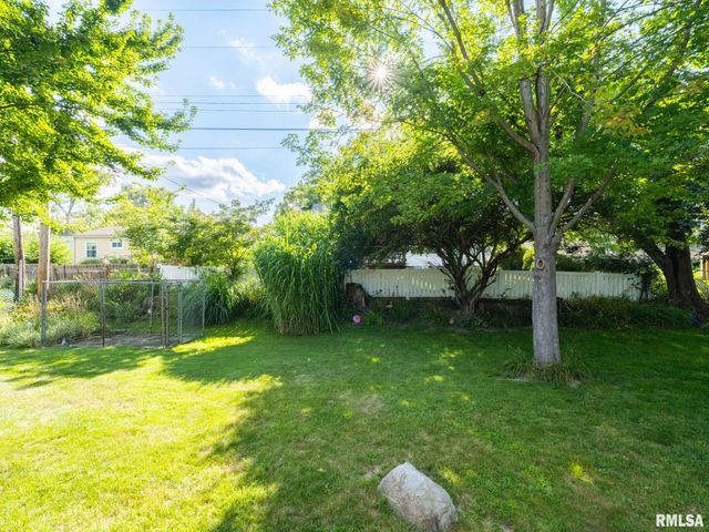 5615 N MAR VISTA Drive, Peoria, IL 61614