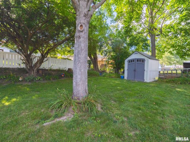 5615 N MAR VISTA Drive, Peoria, IL 61614