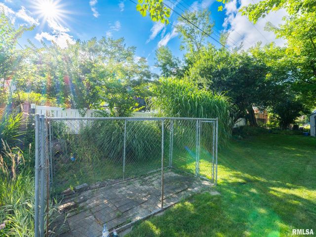5615 N MAR VISTA Drive, Peoria, IL 61614