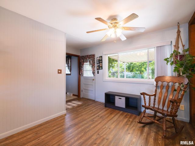 5615 N MAR VISTA Drive, Peoria, IL 61614