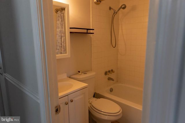 325 LONDONTOWN RD, Edgewater, MD 21037