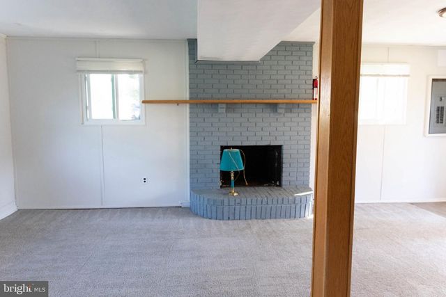 325 LONDONTOWN RD, Edgewater, MD 21037