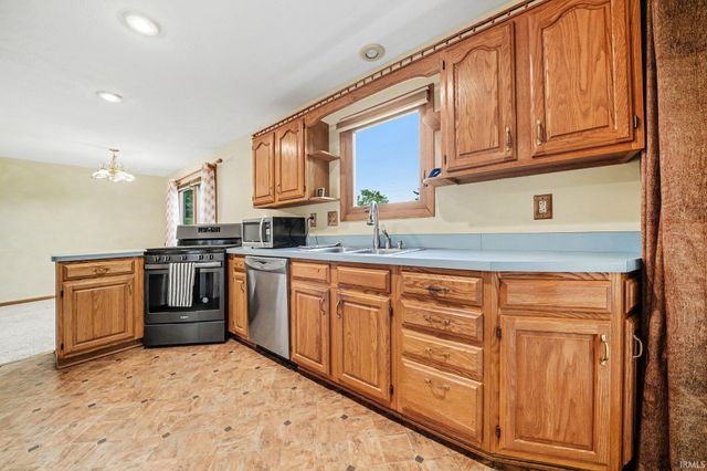 59675 Thornberry Court, South Bend, IN 46614
