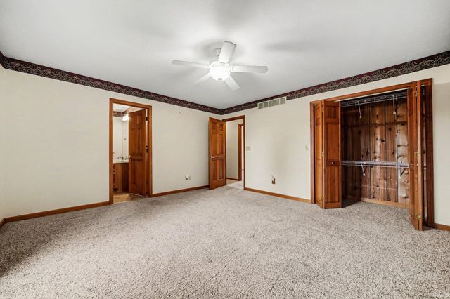 59675 Thornberry Court, South Bend, IN 46614