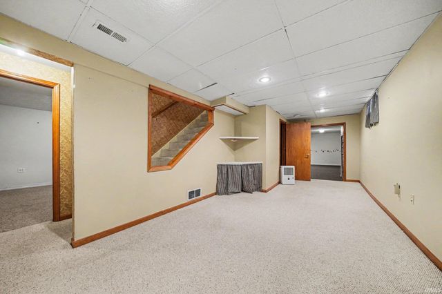 59675 Thornberry Court, South Bend, IN 46614
