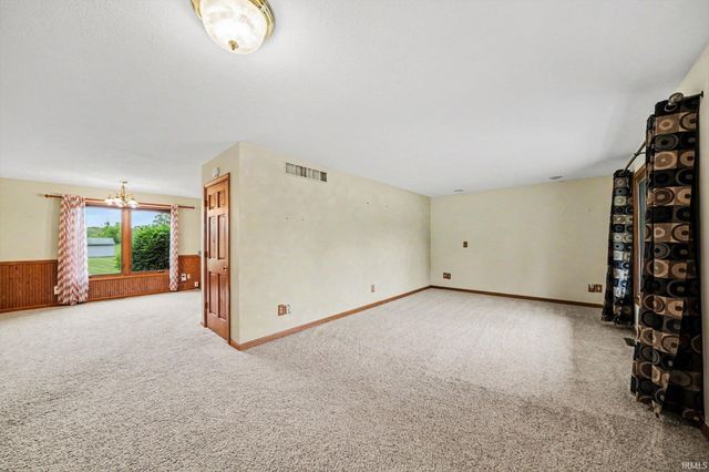 59675 Thornberry Court, South Bend, IN 46614