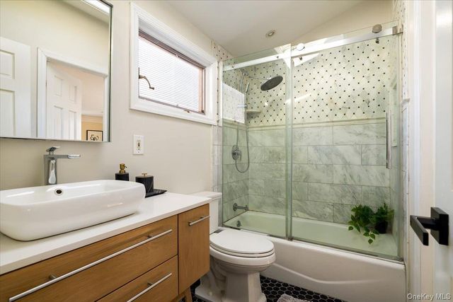 25 Morris Street, Port Jefferson Station, NY 11776