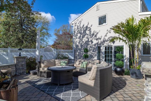 25 Morris Street, Port Jefferson Station, NY 11776