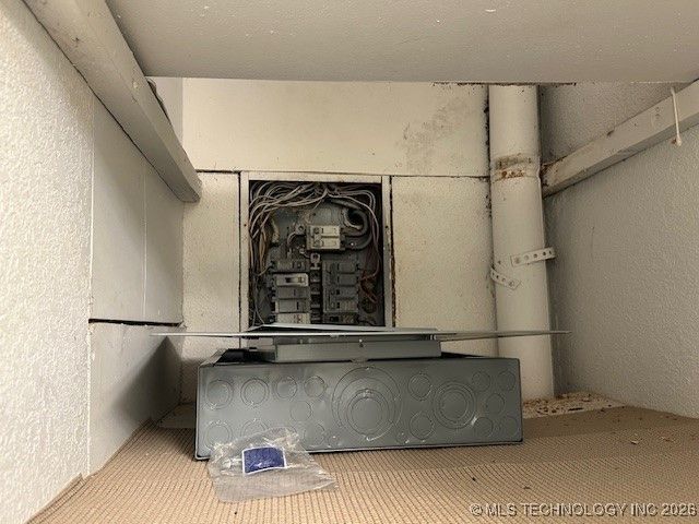 31716 E 723 Drive, Wagoner, OK 74467