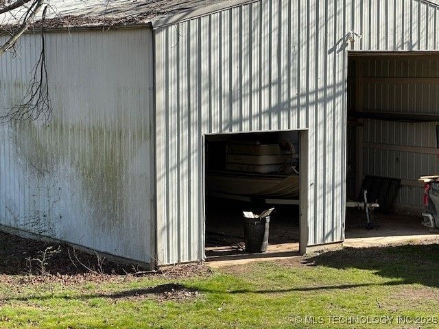 31716 E 723 Drive, Wagoner, OK 74467