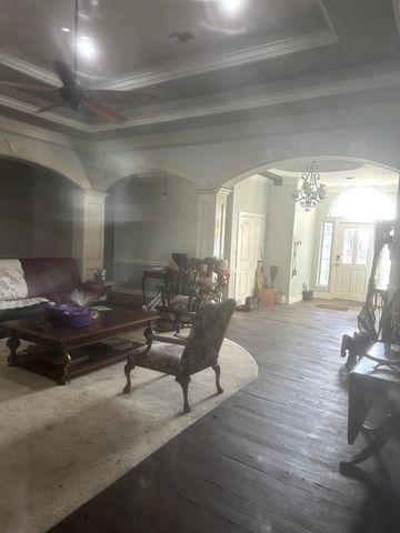 7207 County Road 194, Alvin, TX 77511