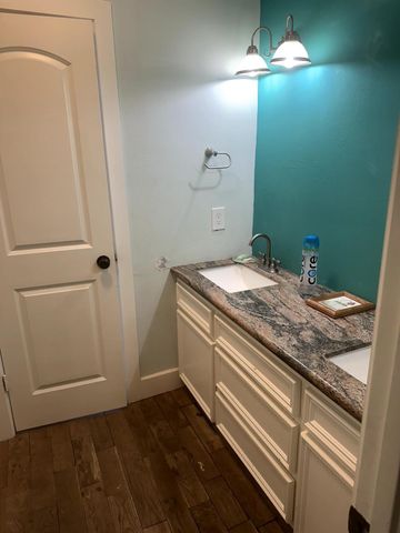 7207 County Road 194, Alvin, TX 77511