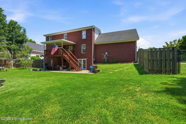 287 Cedar Place Dr, Shepherdsville, KY 40165