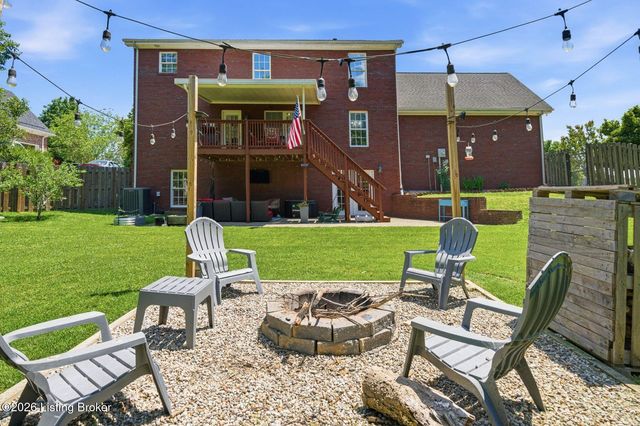 287 Cedar Place Dr, Shepherdsville, KY 40165