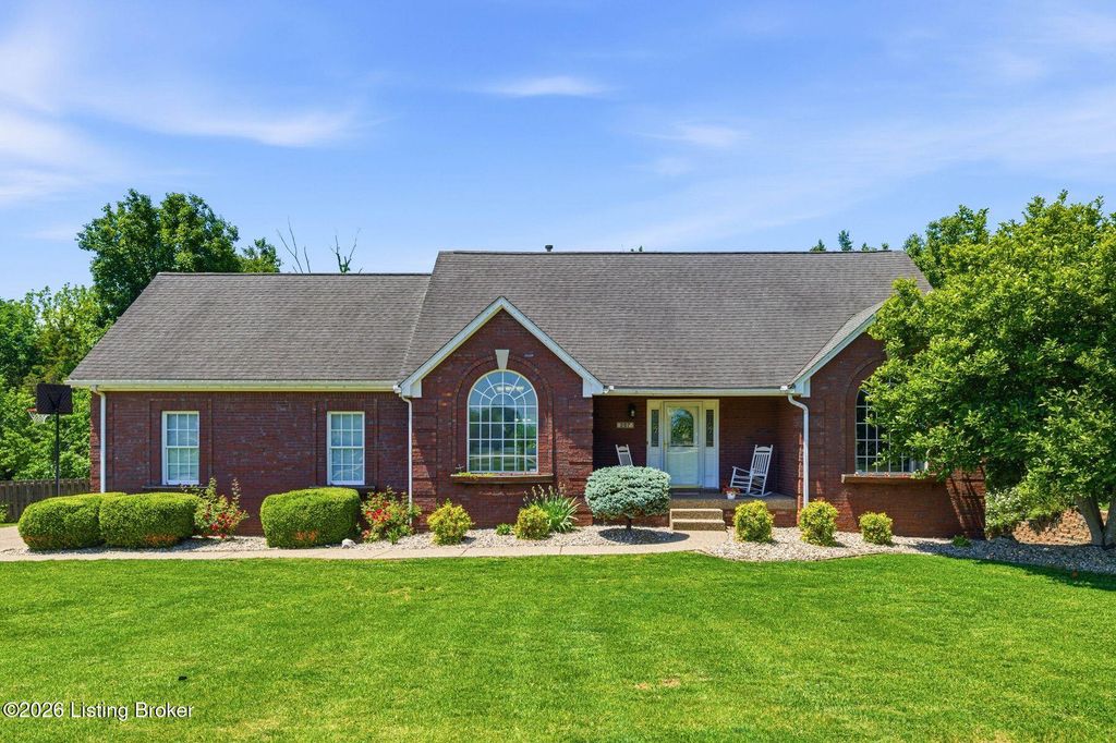 287 Cedar Place Dr, Shepherdsville, KY 40165