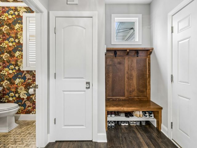 5524 Warden Avenue, Edina, MN 55436