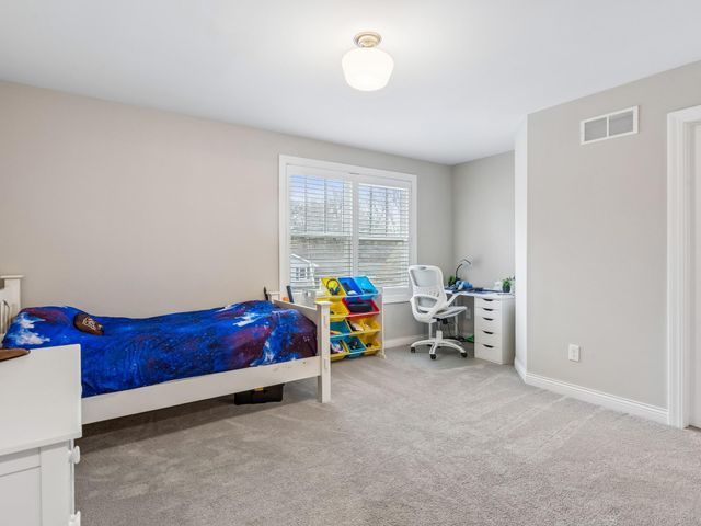 5524 Warden Avenue, Edina, MN 55436