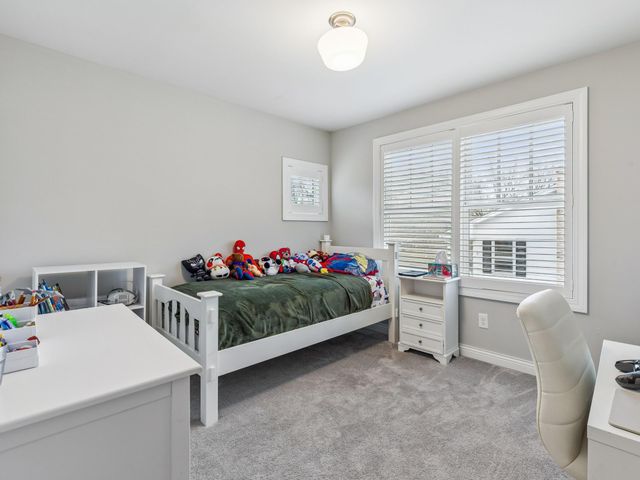 5524 Warden Avenue, Edina, MN 55436