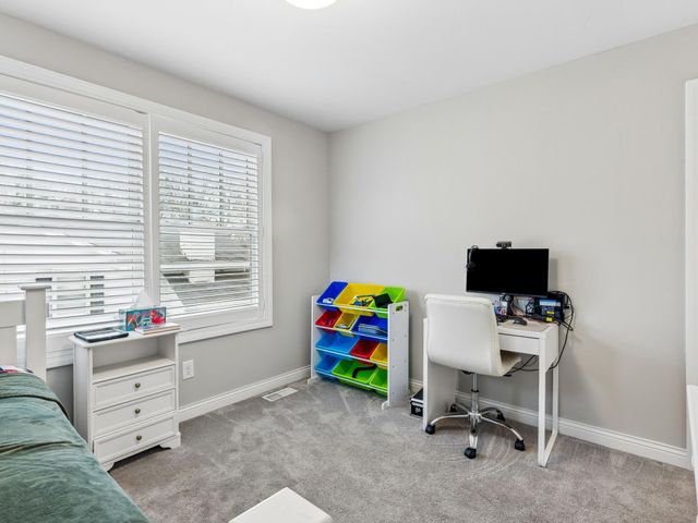 5524 Warden Avenue, Edina, MN 55436