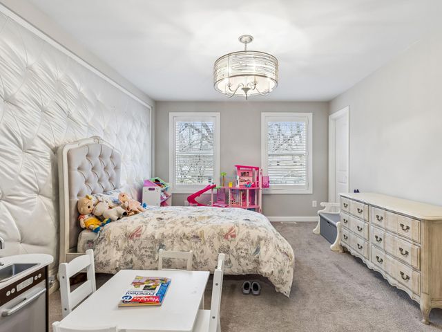 5524 Warden Avenue, Edina, MN 55436